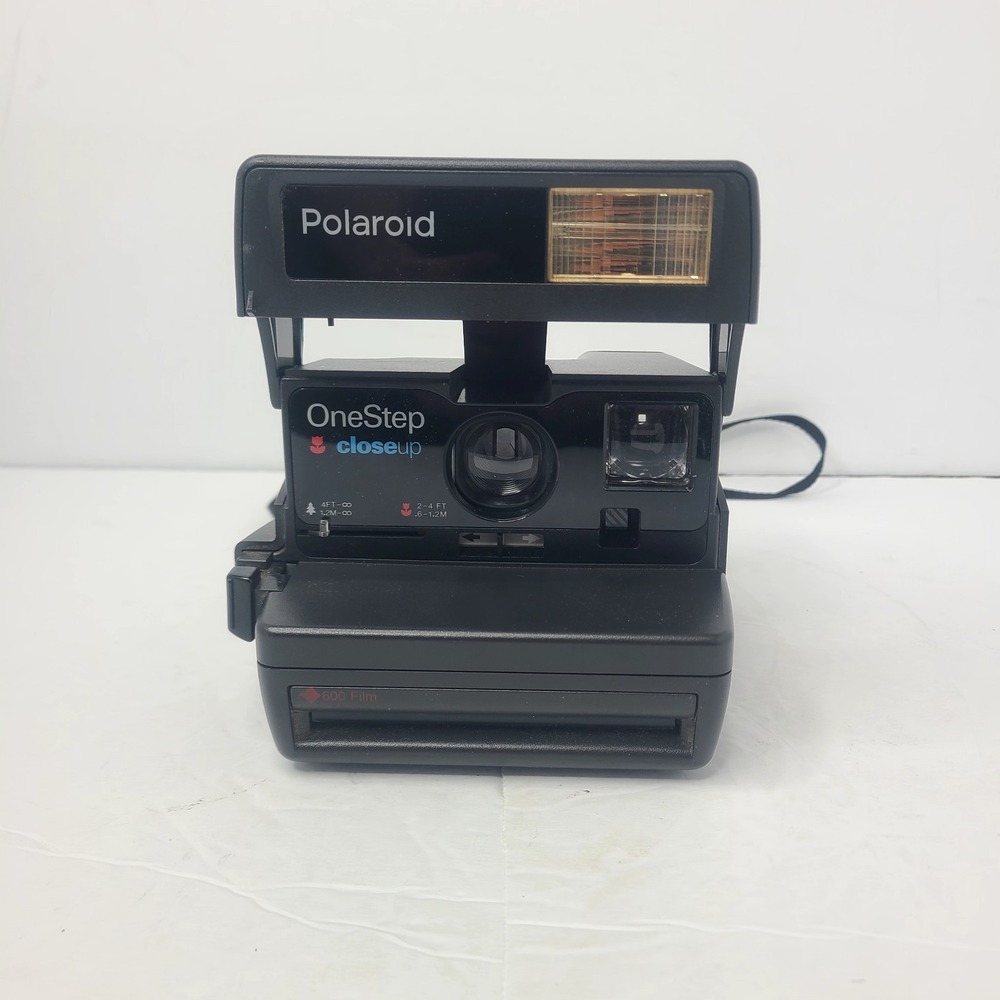 Polaroid OneStep CloseUp 600 Instant Film Camera With Built-in Flash